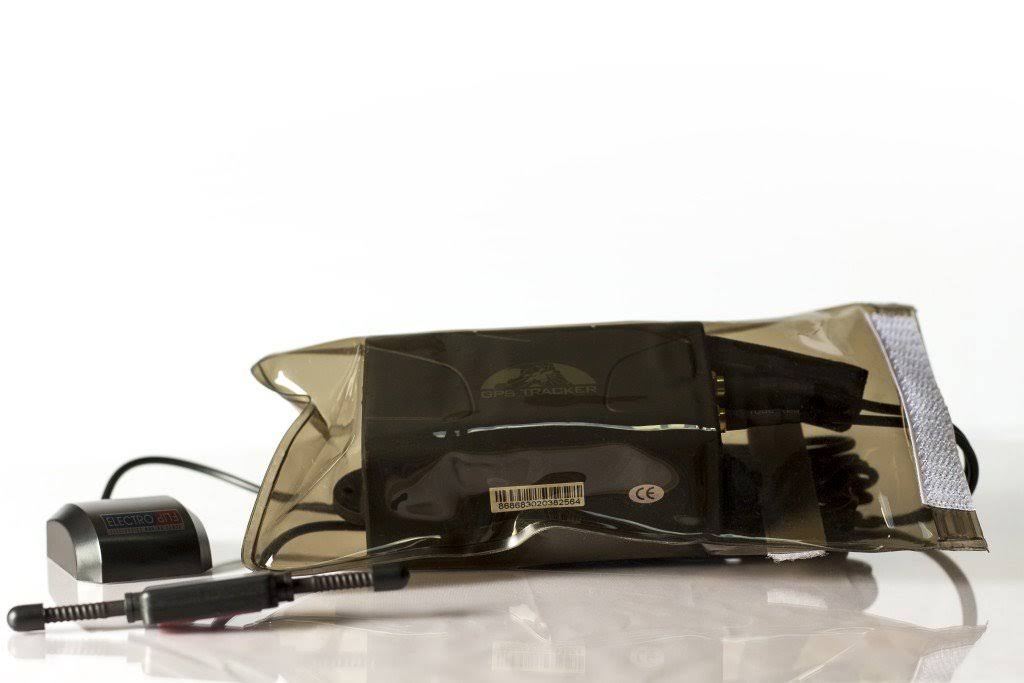 Real Time GPS GSM Vehicle Car Tracker I8525
