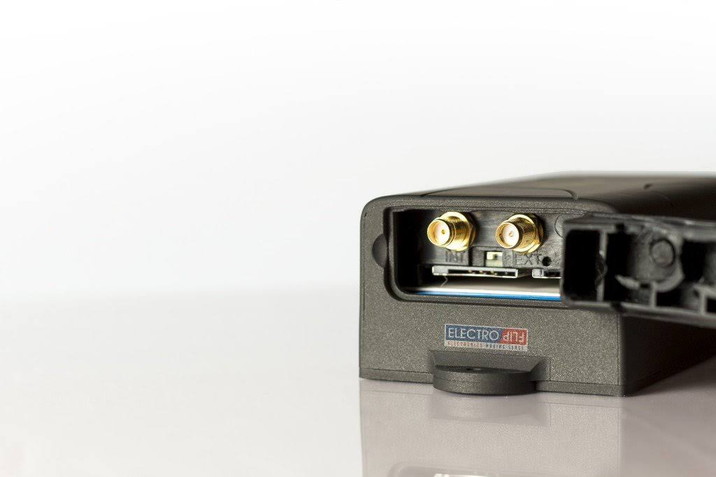 Real Time GPS GSM Vehicle Car Tracker I8525