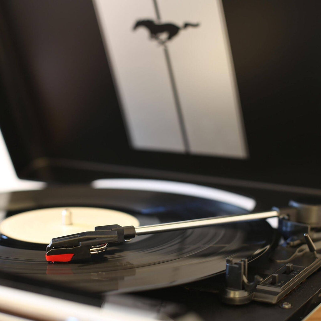 Black 4-in-1 Classic Music Center O8203