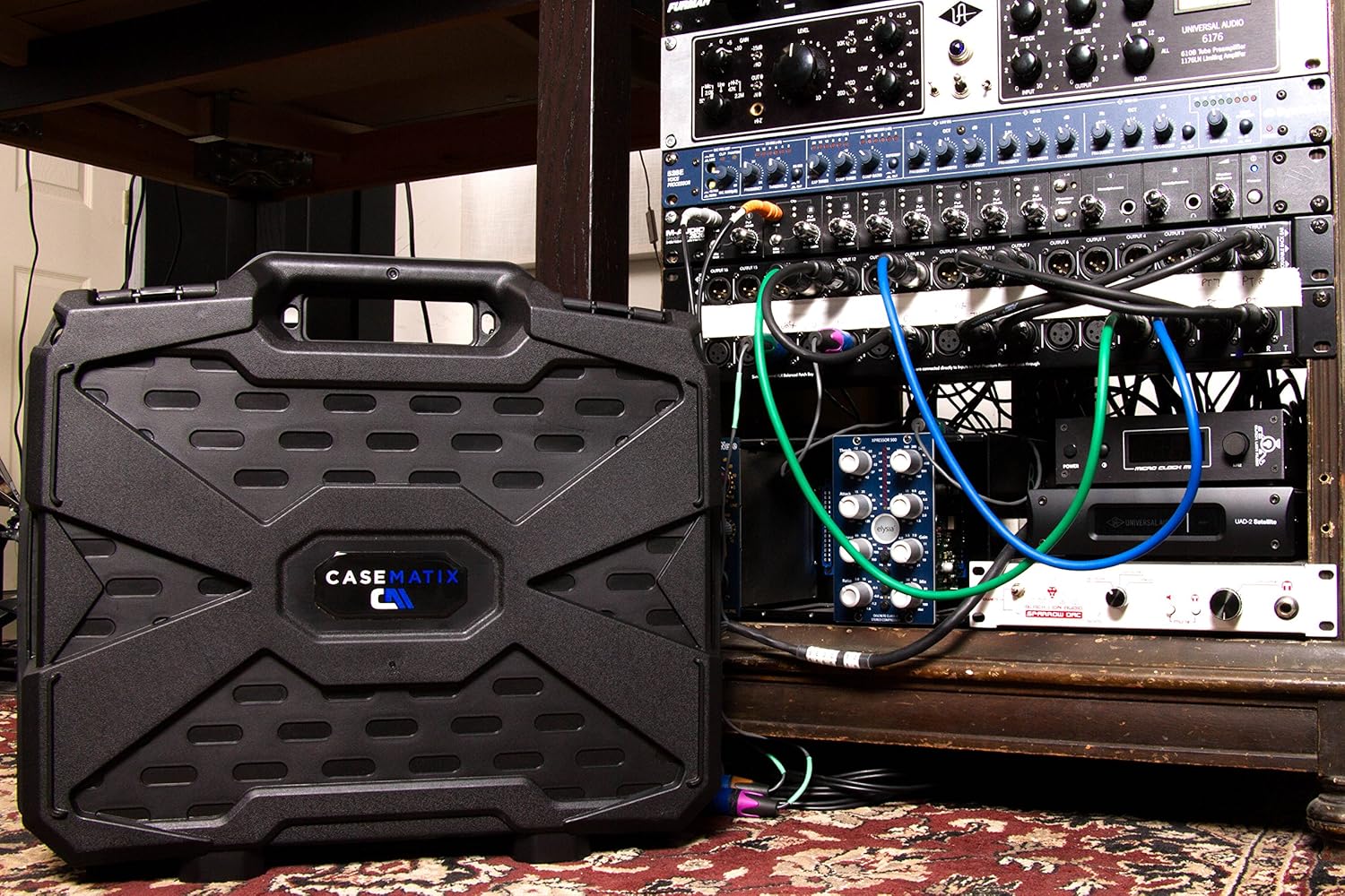 17 Hard Shell Audio Mixer Travel Case O208