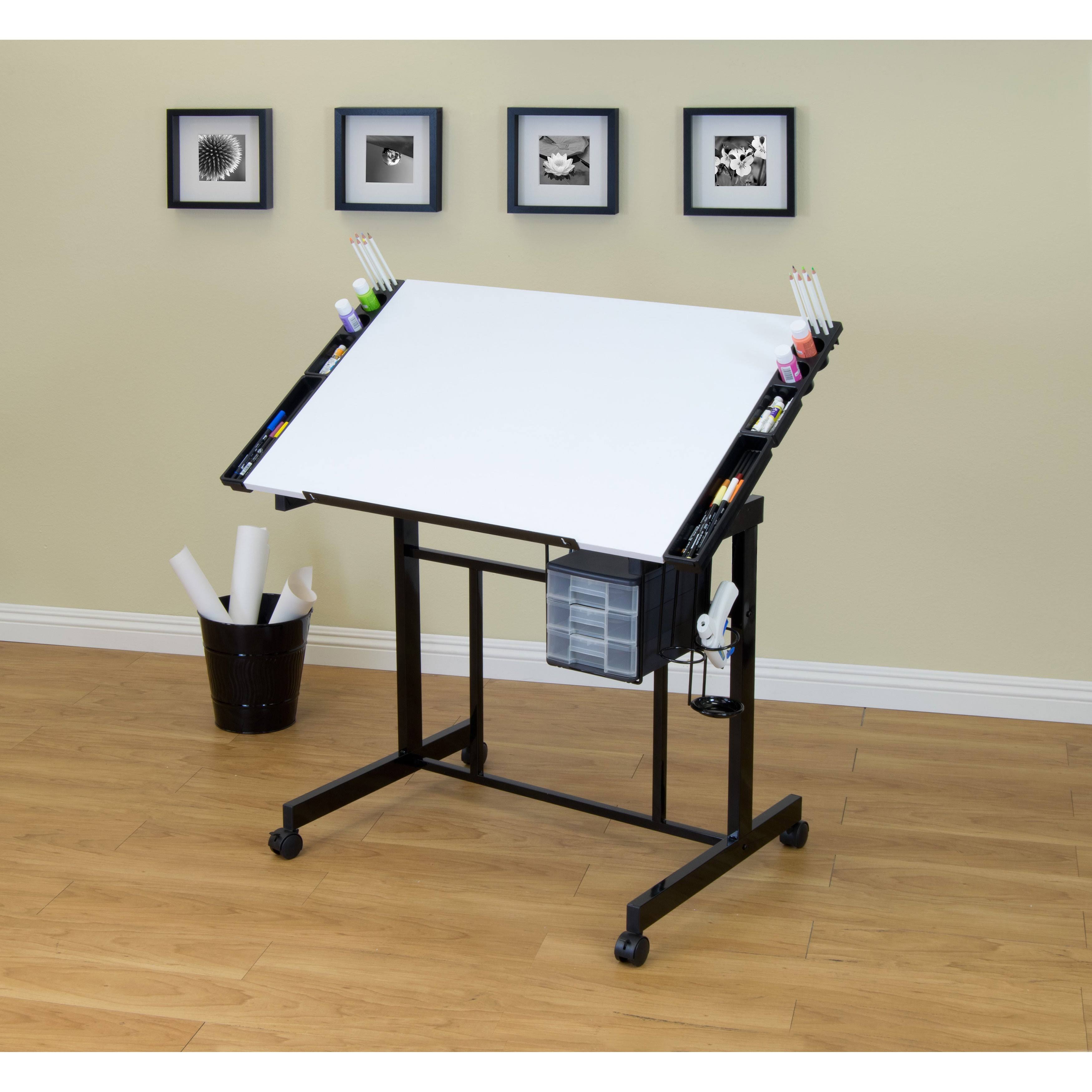 Black/White Deluxe Craft Station E728