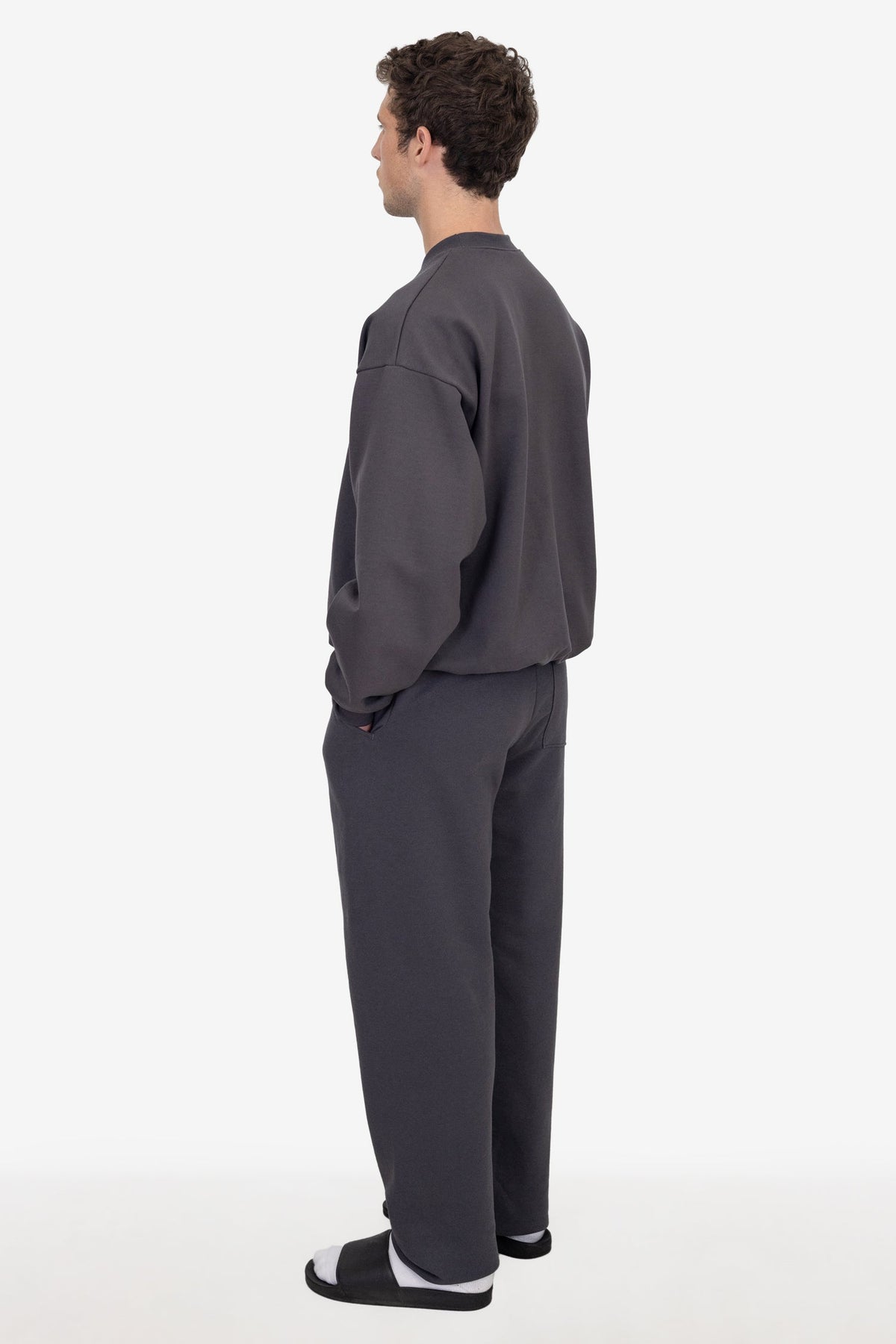 MWF1044 - 10 oz. Mid-Weight Poly Cotton Fleece Wide Sweatpant