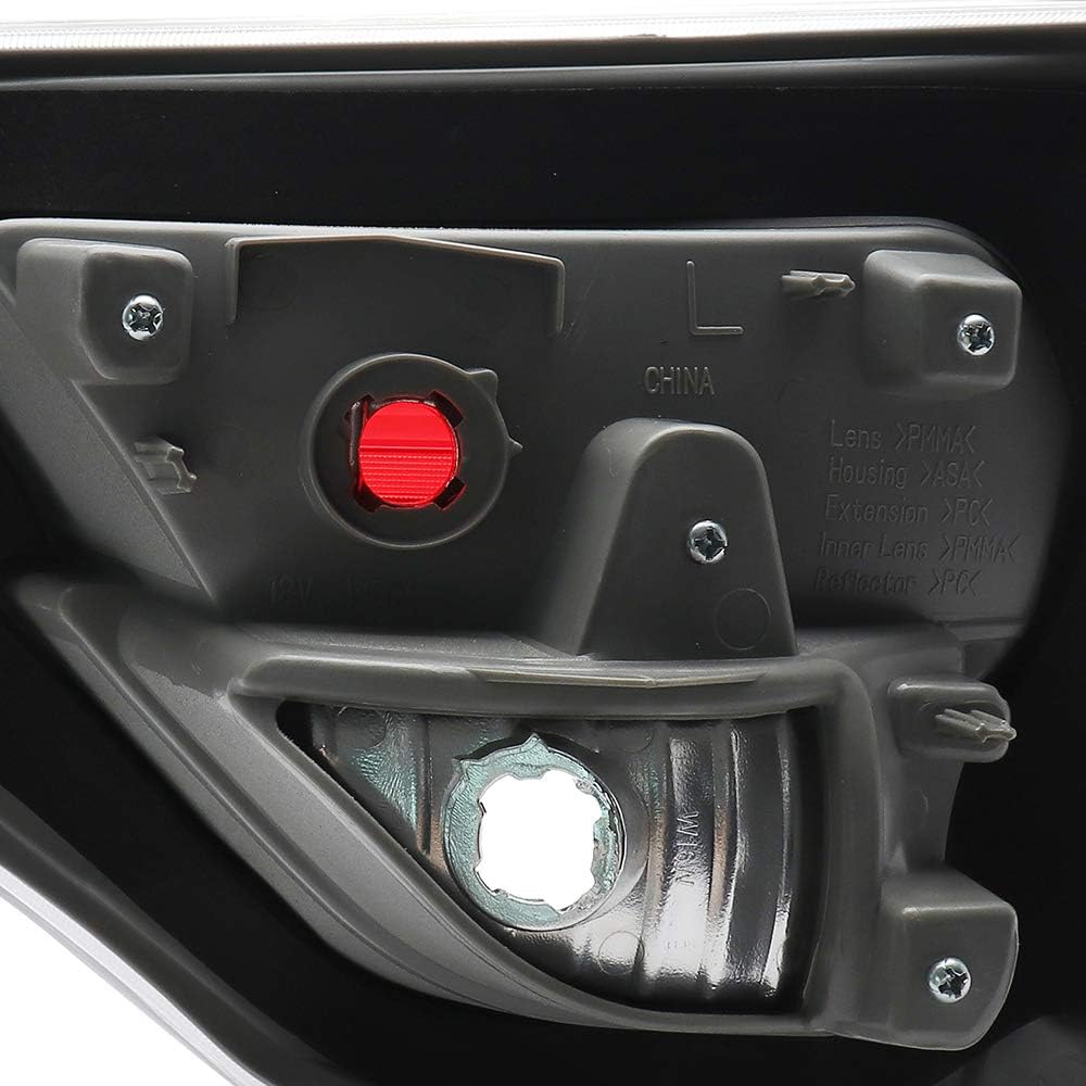 Tail Light Inner Driver Side Pack of 2 Z25886