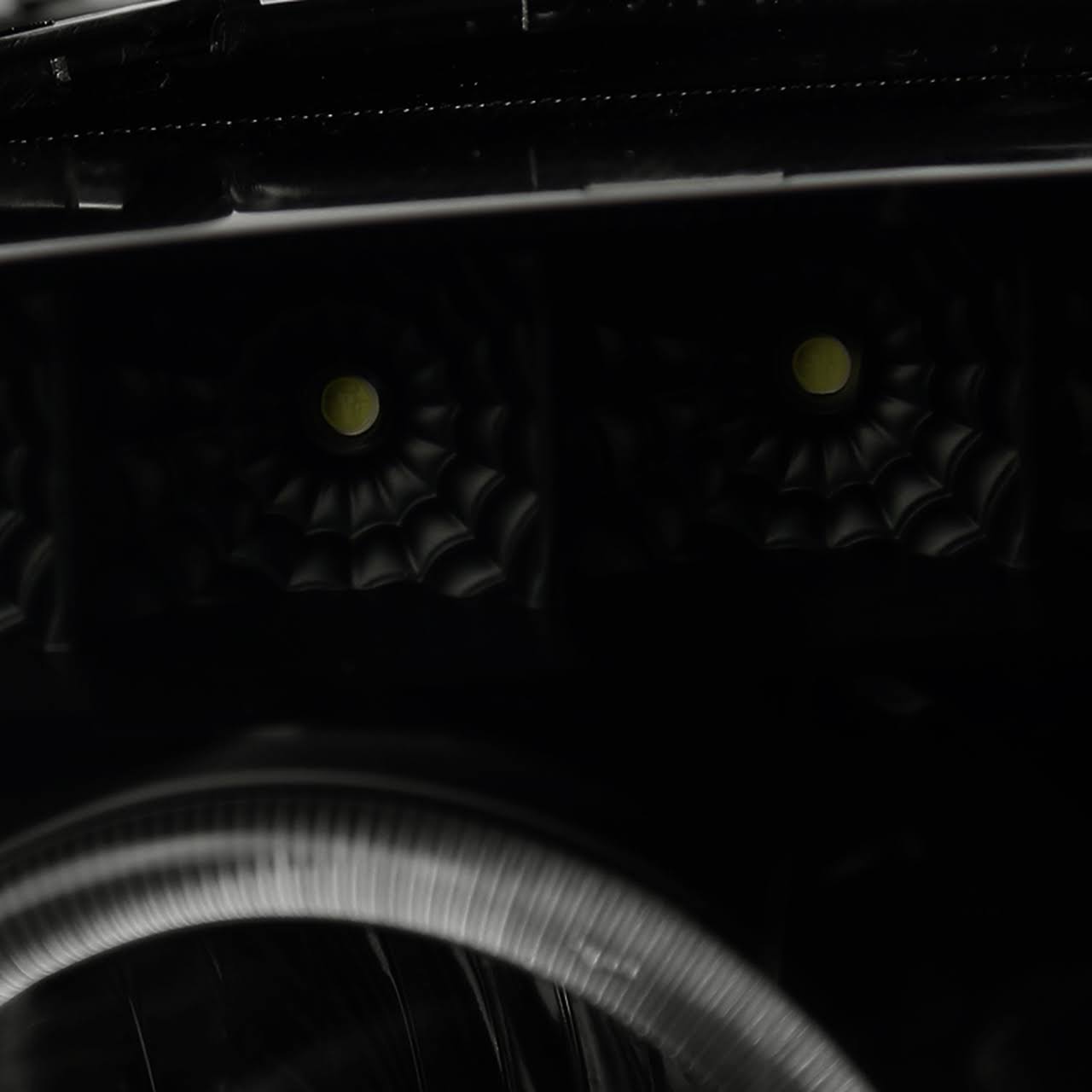 Black Projector Headlights B507439