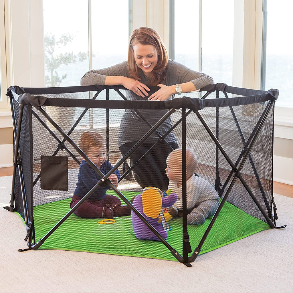 Portable Playard with Compact Fold N733